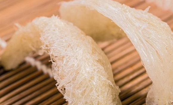 燕窩的功效與作用是什么？吃燕窩對人體有哪些好處？