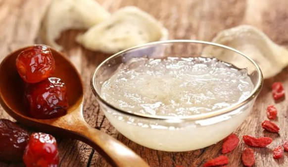 即食燕窩應(yīng)該怎么吃？即食燕窩的吃法和用量是多少？